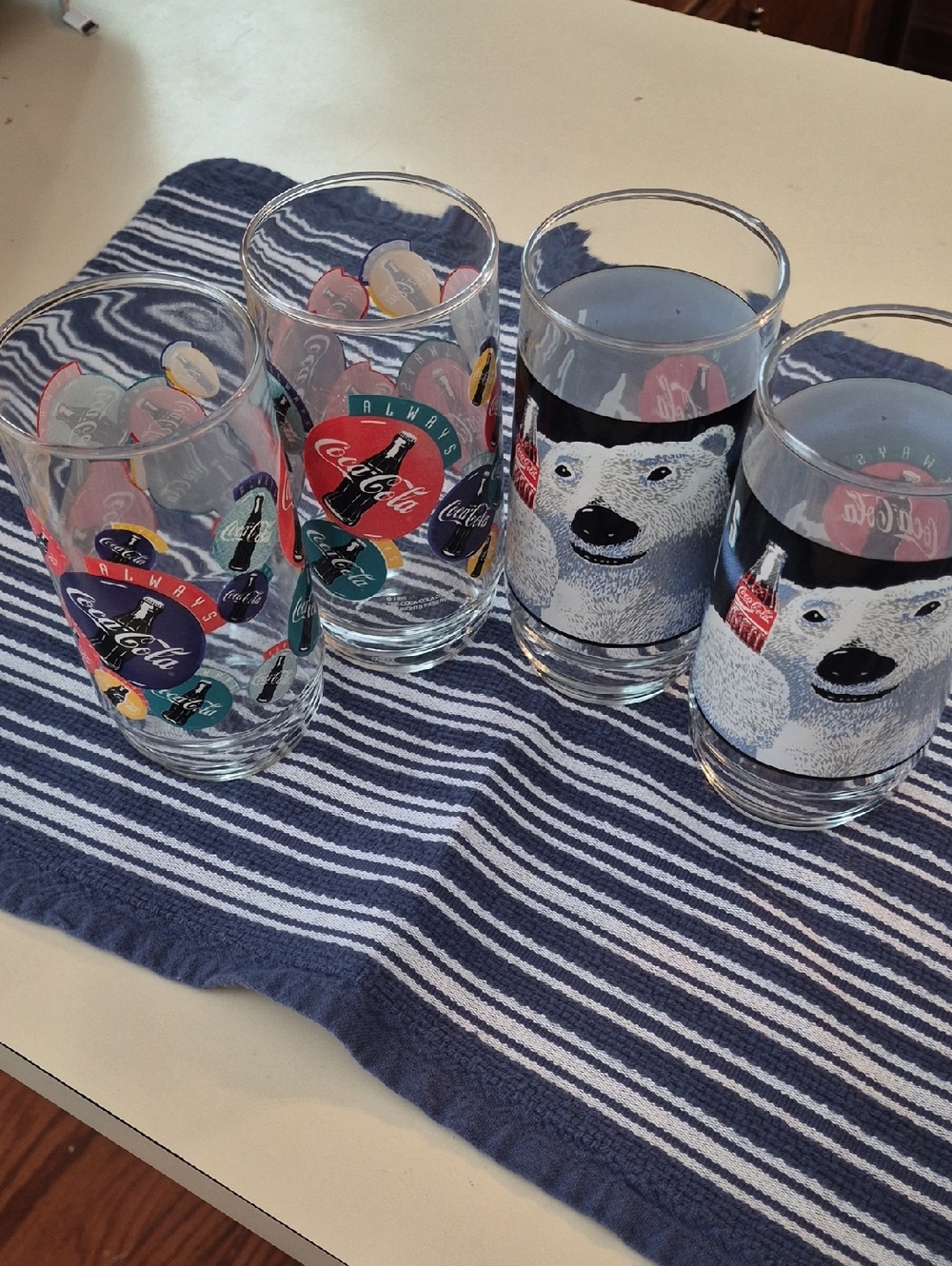 Coca-Cola Vintage Graphic & Polar Bear Drinking Glasses‎ - Multicolor